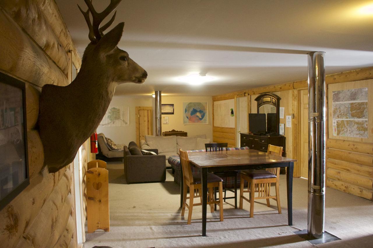 Alpine Creek Lodge Cantwell ภายนอก รูปภาพ